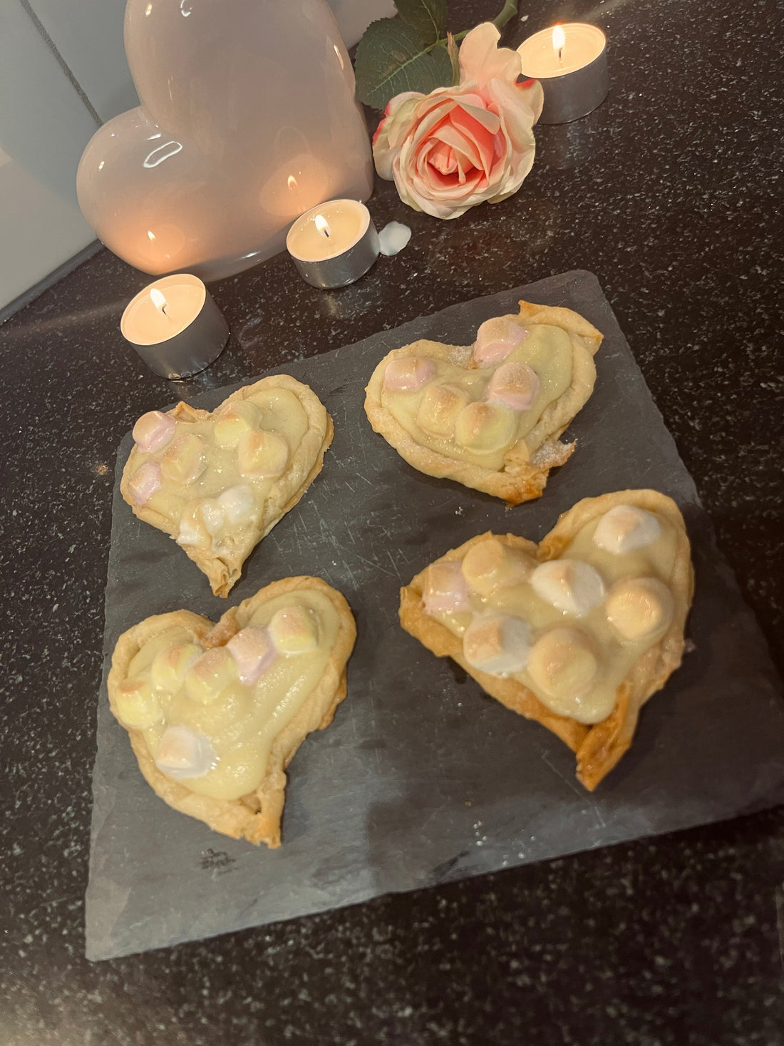 VALENTIJN KOEKJES l spring roll deeg & custard 🩷
