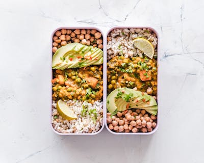 Tijd besparen in de keuken: Simpele tips om sneller & gezonder te koken
